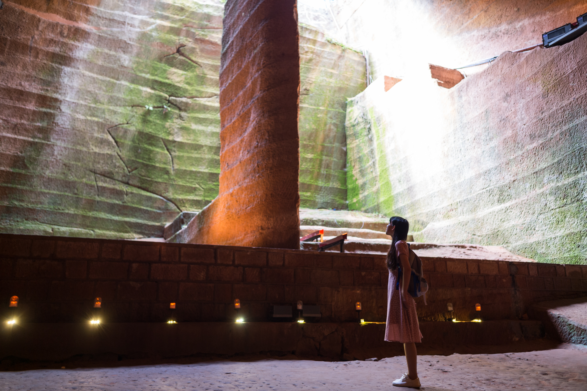 浙江龙游石窟沉睡千年,浙江龙游石窟简介