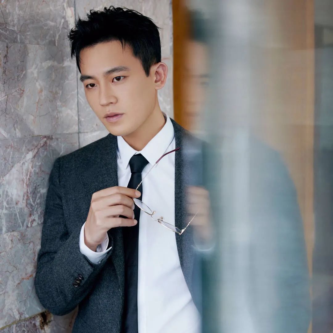 金晨肖战关晓彤,华晨宇张碧晨关晓彤鹿晗互动