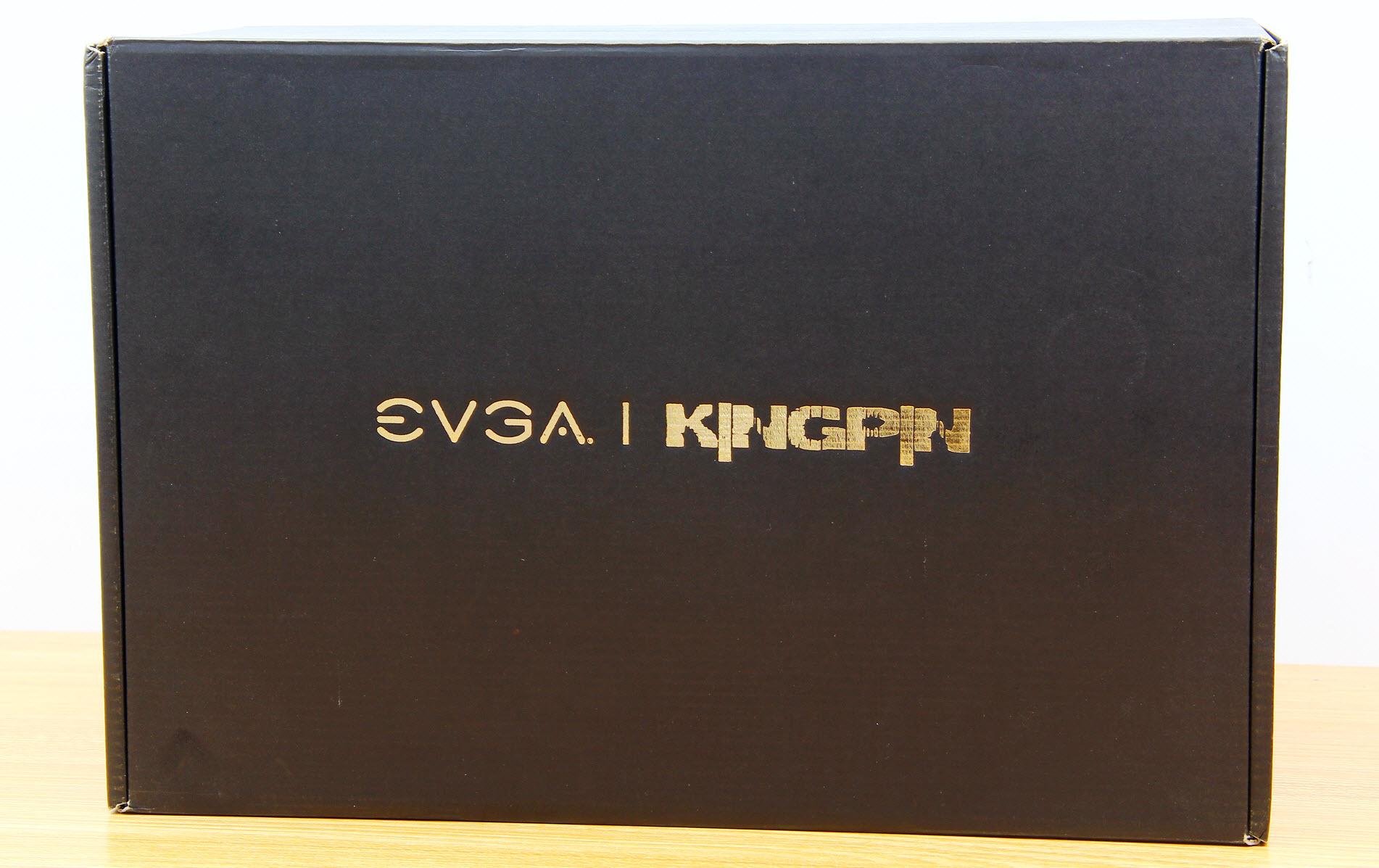 从此泡面伴余生…EVGAKINGPIN卡皇装机实录