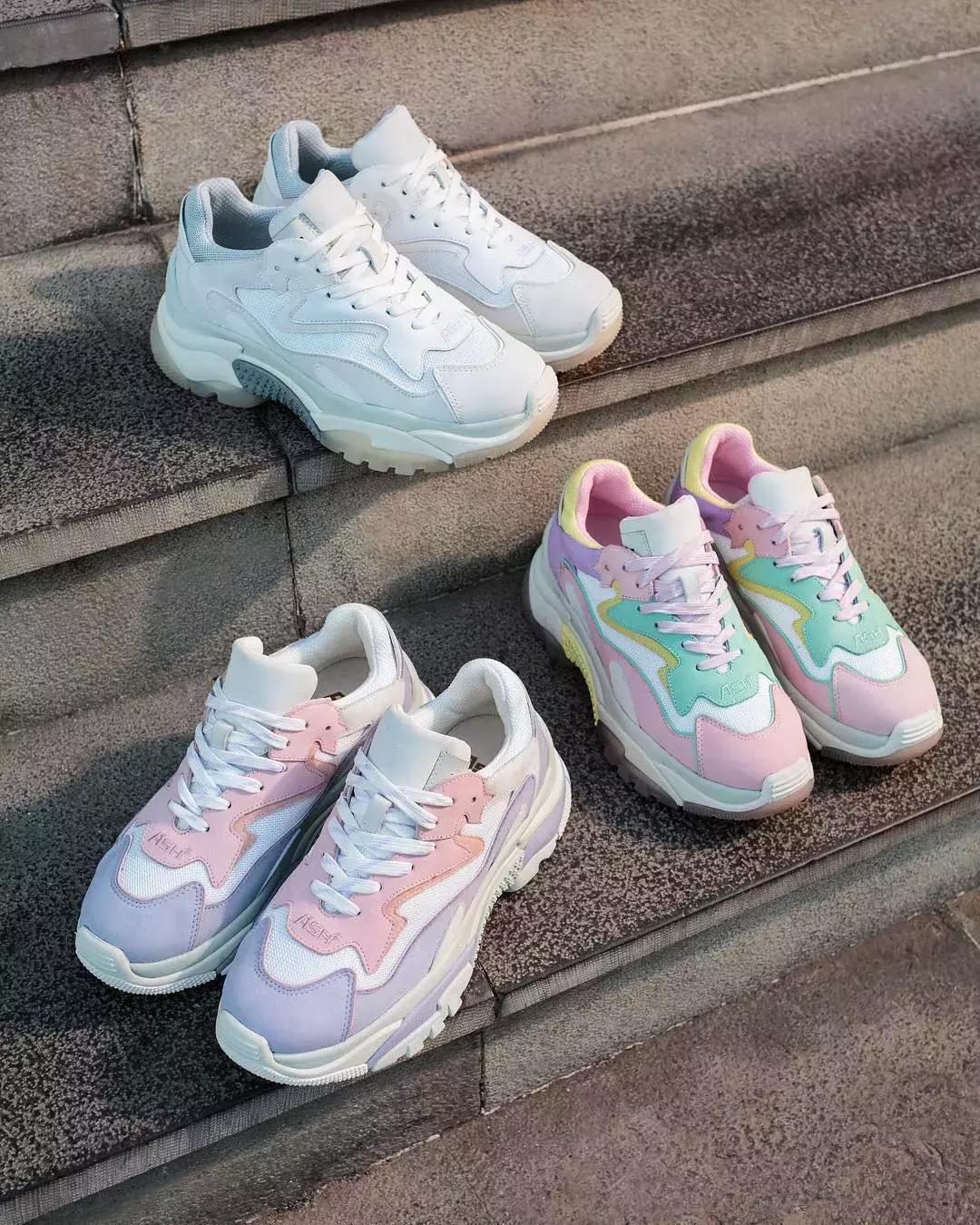 天气回暖怎么穿,天冷运动鞋怎么穿搭