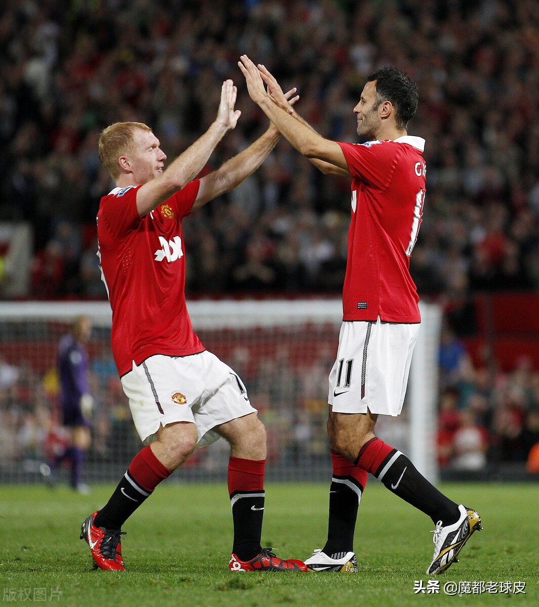 世纪难题老妈和老婆掉水里先救谁,老婆和老妈掉水里先救谁完美答案