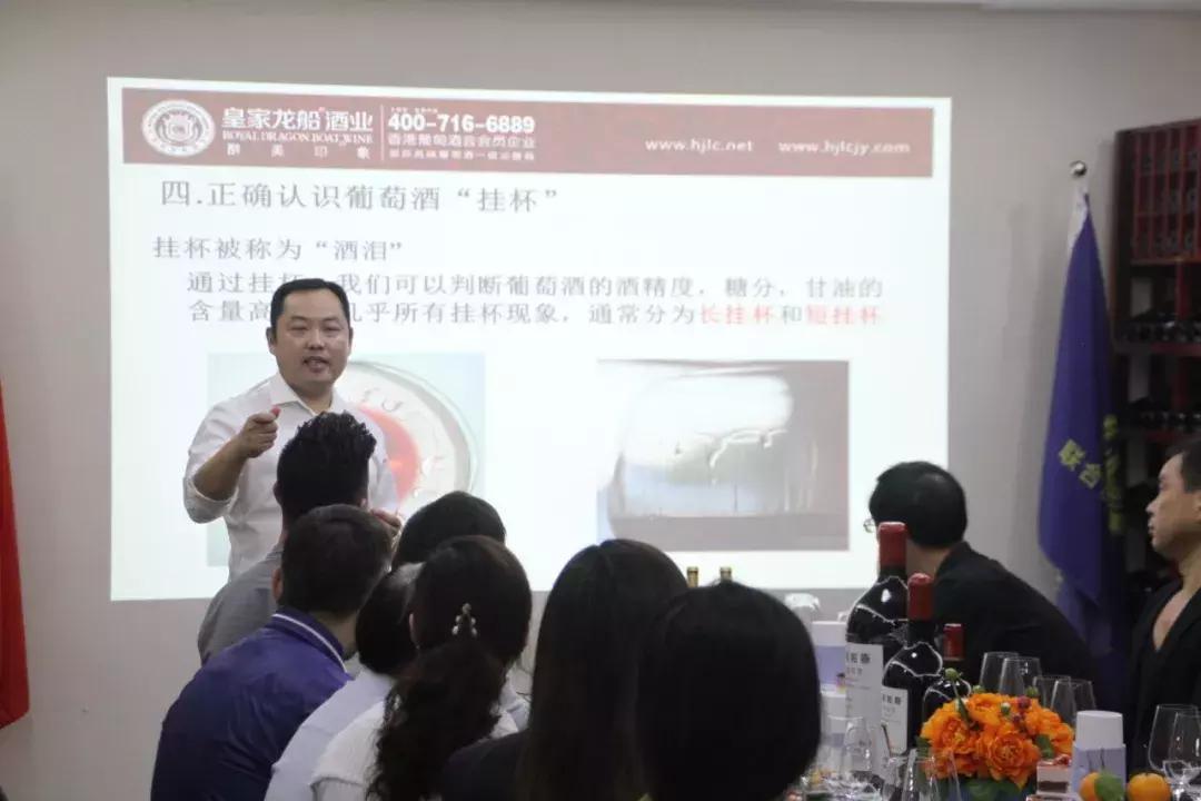 鍟嗗姟缁呭+鍨嬬敺椋庢牸,鏃跺皻鍟嗗姟浼戦棽缁呭+