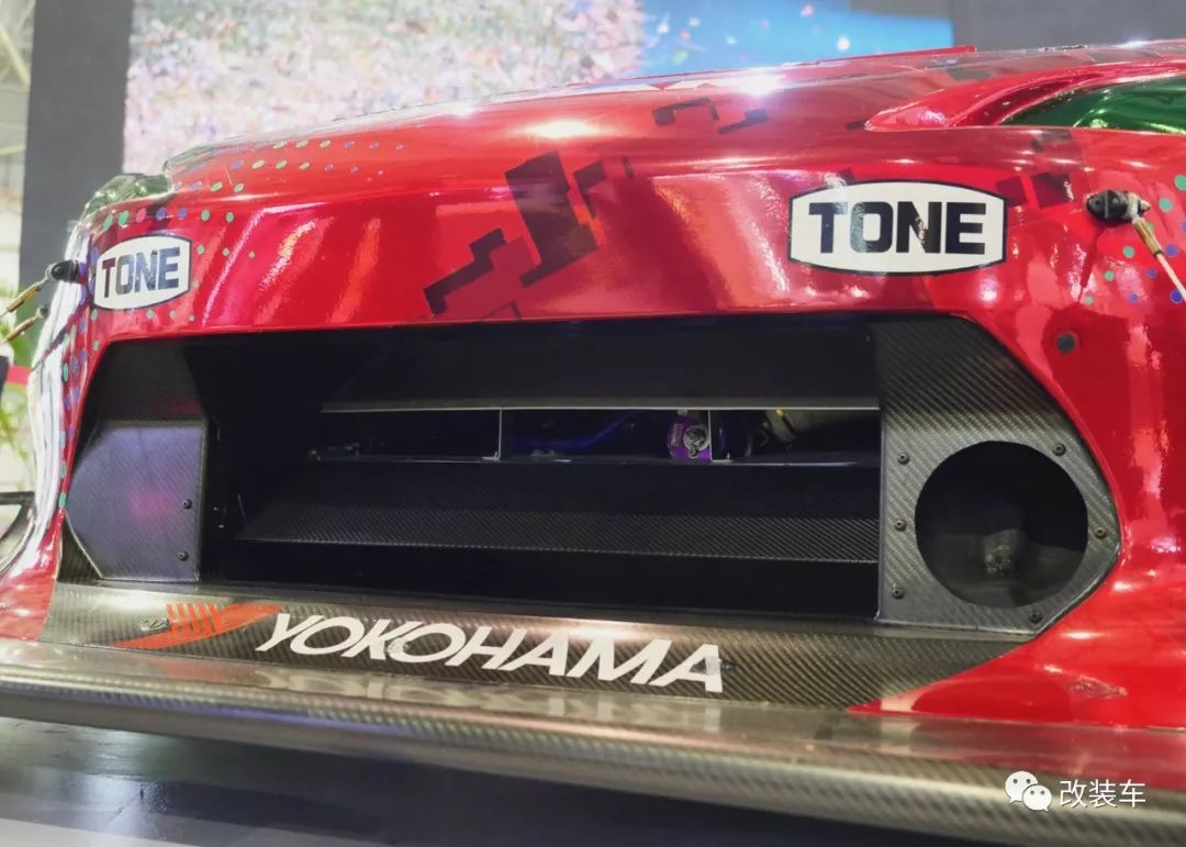 改装车聚会,改装车齐聚车展