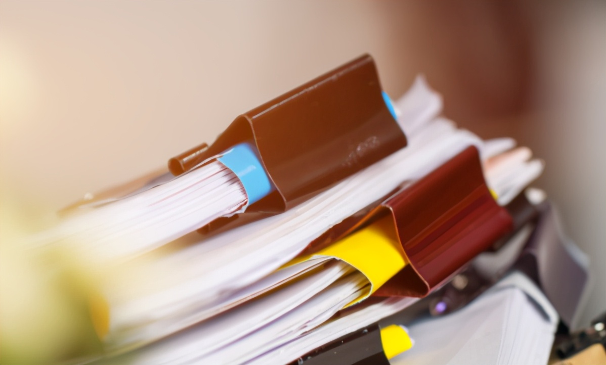 初中生骗几十个大学生,初中生骗博士