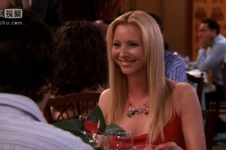 老友记专栏：PheobeBuffay世界以痛吻她，她却报之以歌