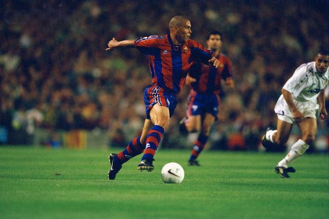 罗纳尔多为什么离开米兰,罗纳尔多为什么离开巴萨