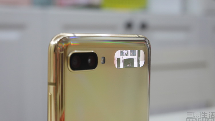 三星galaxyzflip4横向折叠评测,三星折叠屏zflip3与华为折叠屏