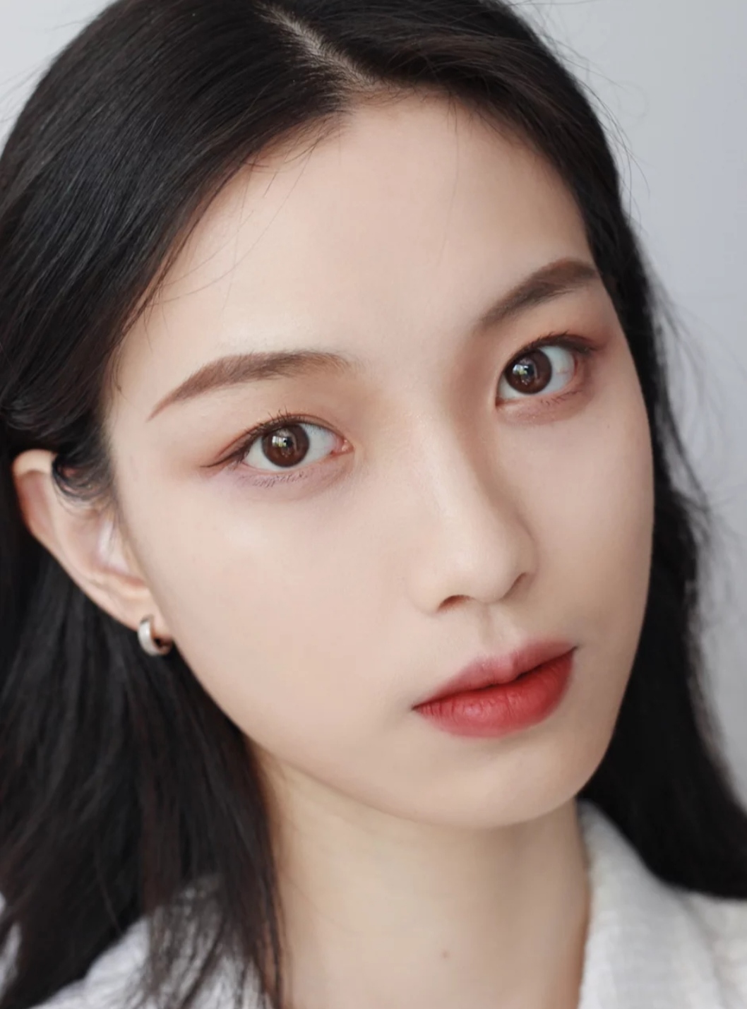 适合秋冬的粉底液持久不脱妆推荐,粉底液推荐混油皮持久遮瑕细腻