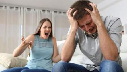 “我怀孕了,把你家网关了”,孕妇对邻居命令道,不料被霸气回怼