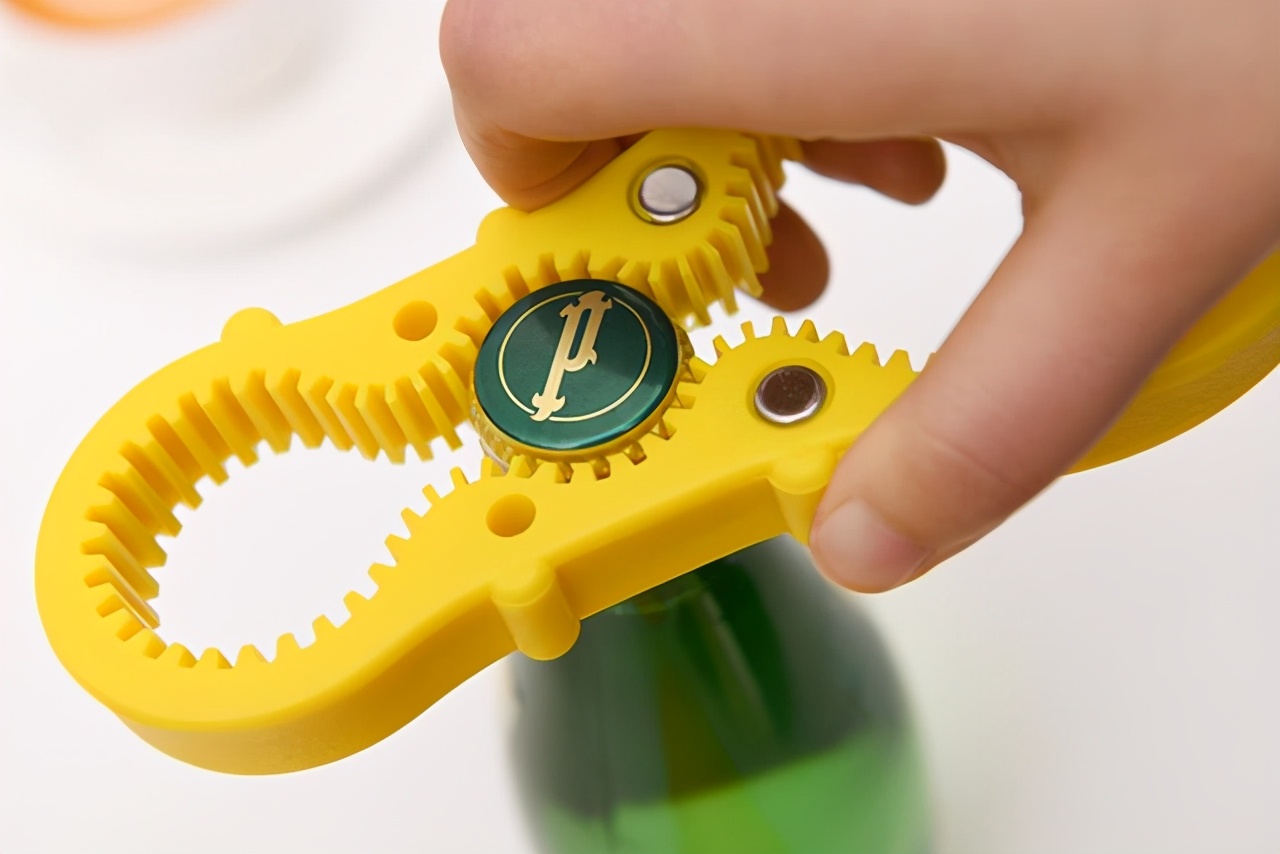 罐头盖子很难打开有简单办法吗,罐头盖子关上打不开怎么办