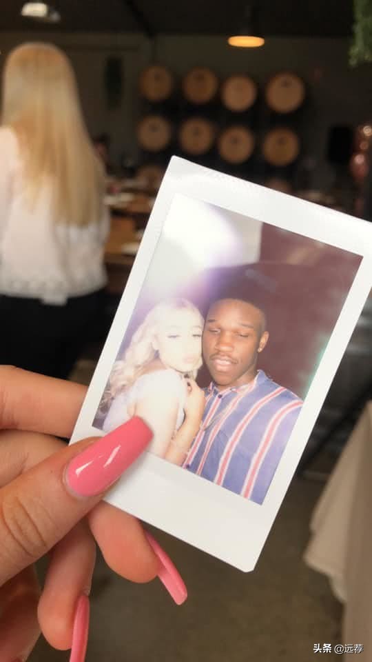 18岁澳洲女孩找黑人做男友!被无良网站公示供人羞辱