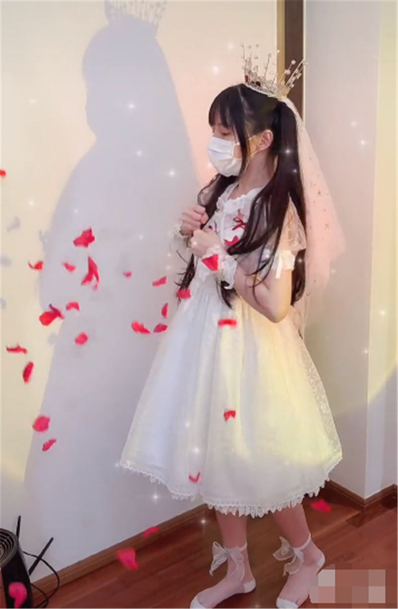 蔡萝莉合拍意外露脸,蔡萝莉婚纱照