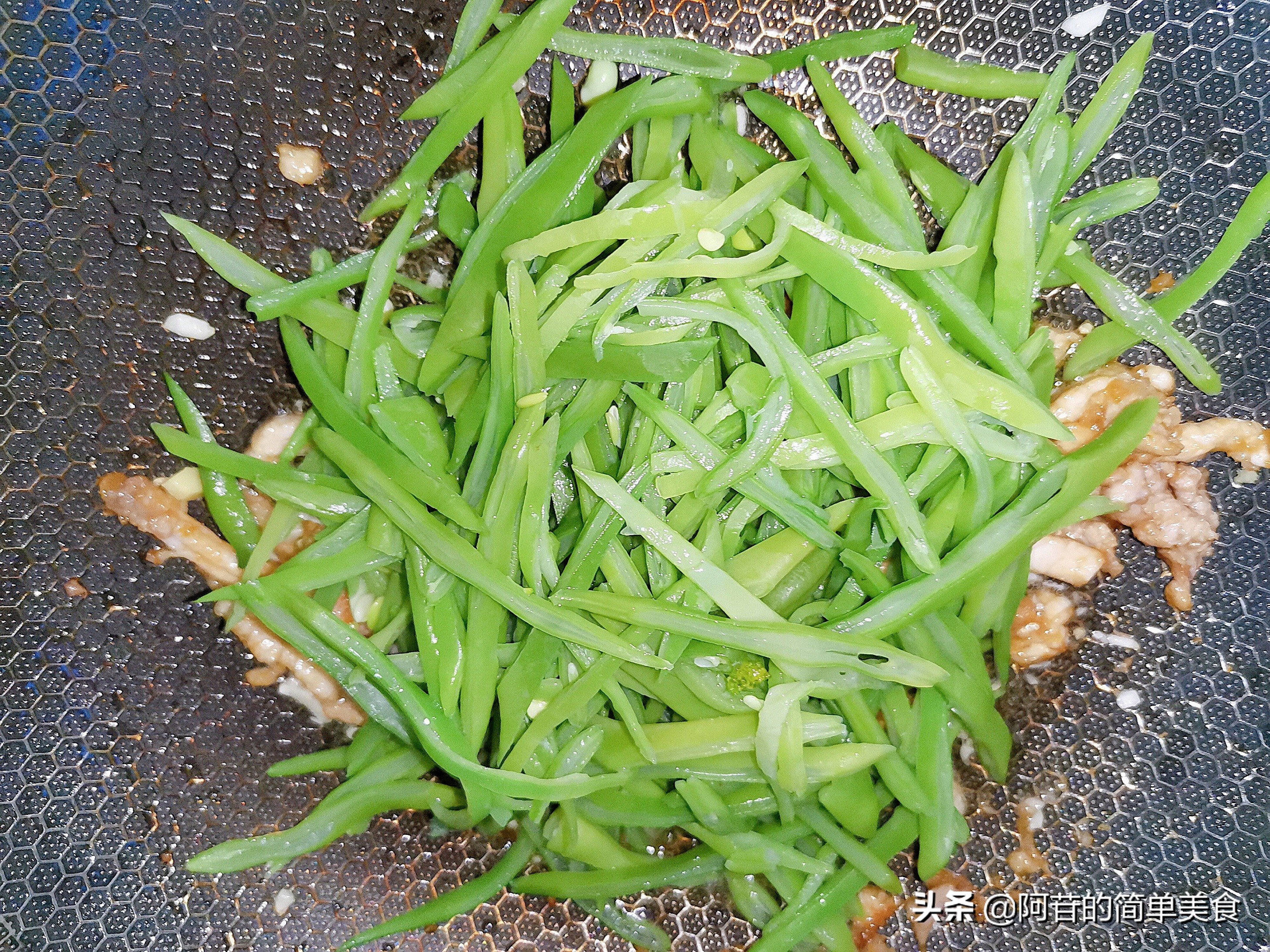 芸豆怎么炒最好吃最简单,芸豆怎么炒才好吃