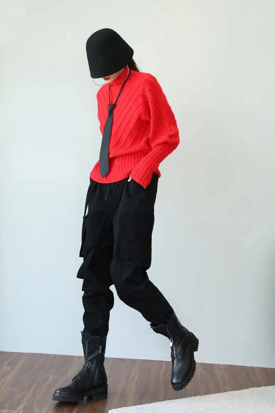 冬季女装店怎么挂衣服吸引人,女装店衣服怎么挂才会显高档