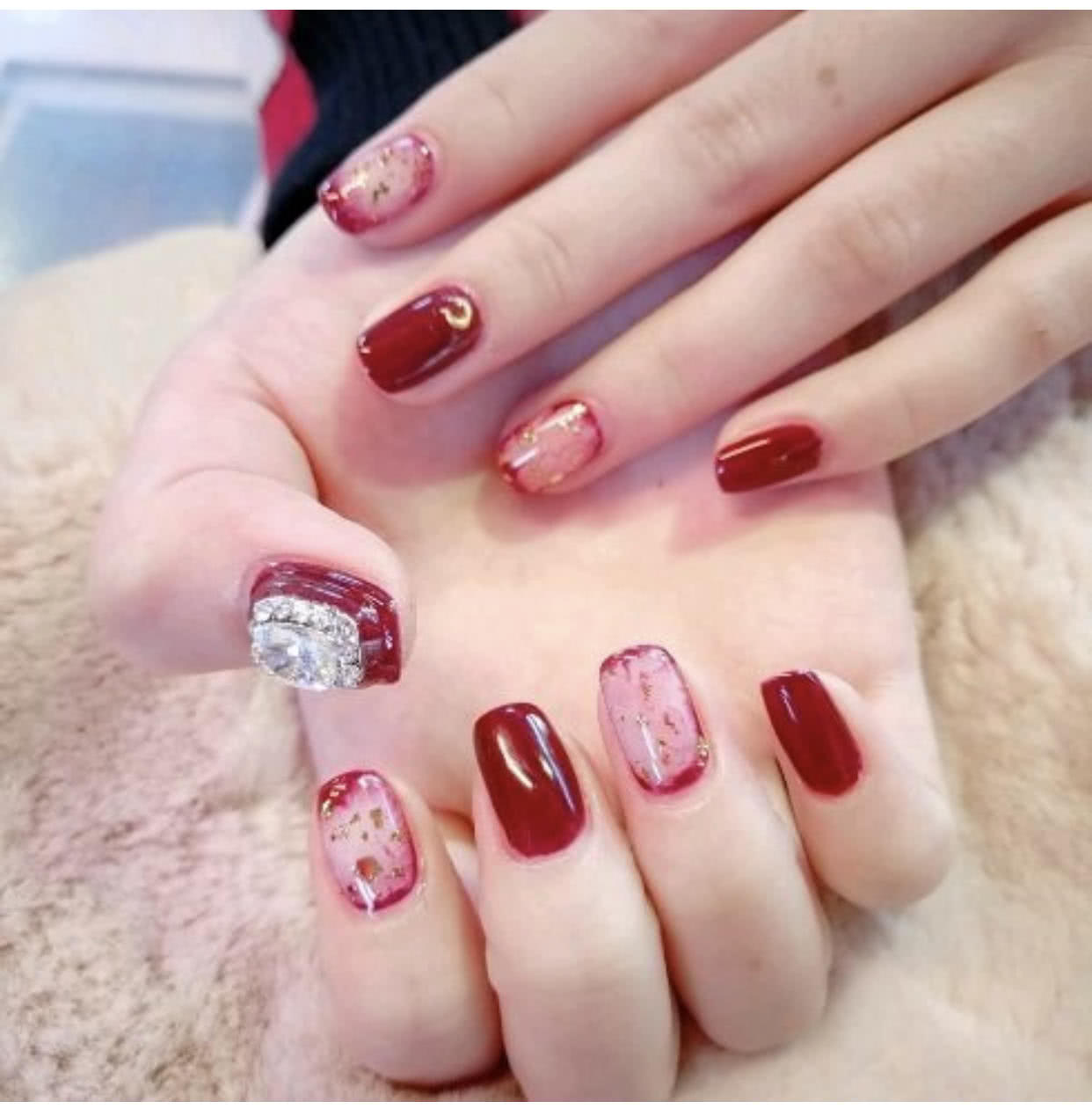 美甲款式推荐晕染美甲,渐变晕染金箔贝壳珍珠美甲黑白