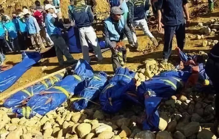 680公斤翡翠原石被堵 (翡翠原石被送回缅甸)