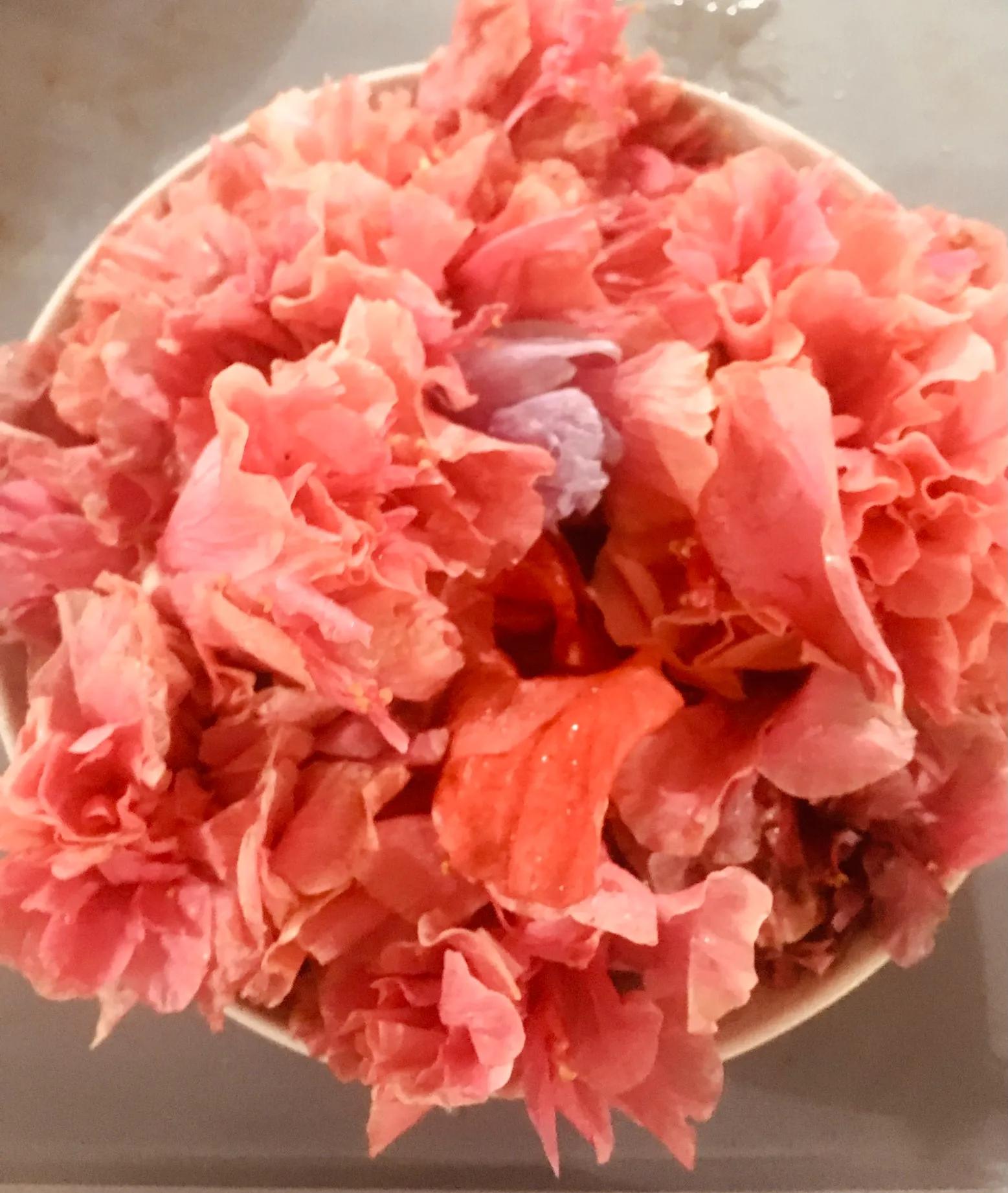 你知道韩国的国花：木槿花么？用来配鸡煲鲜美异常