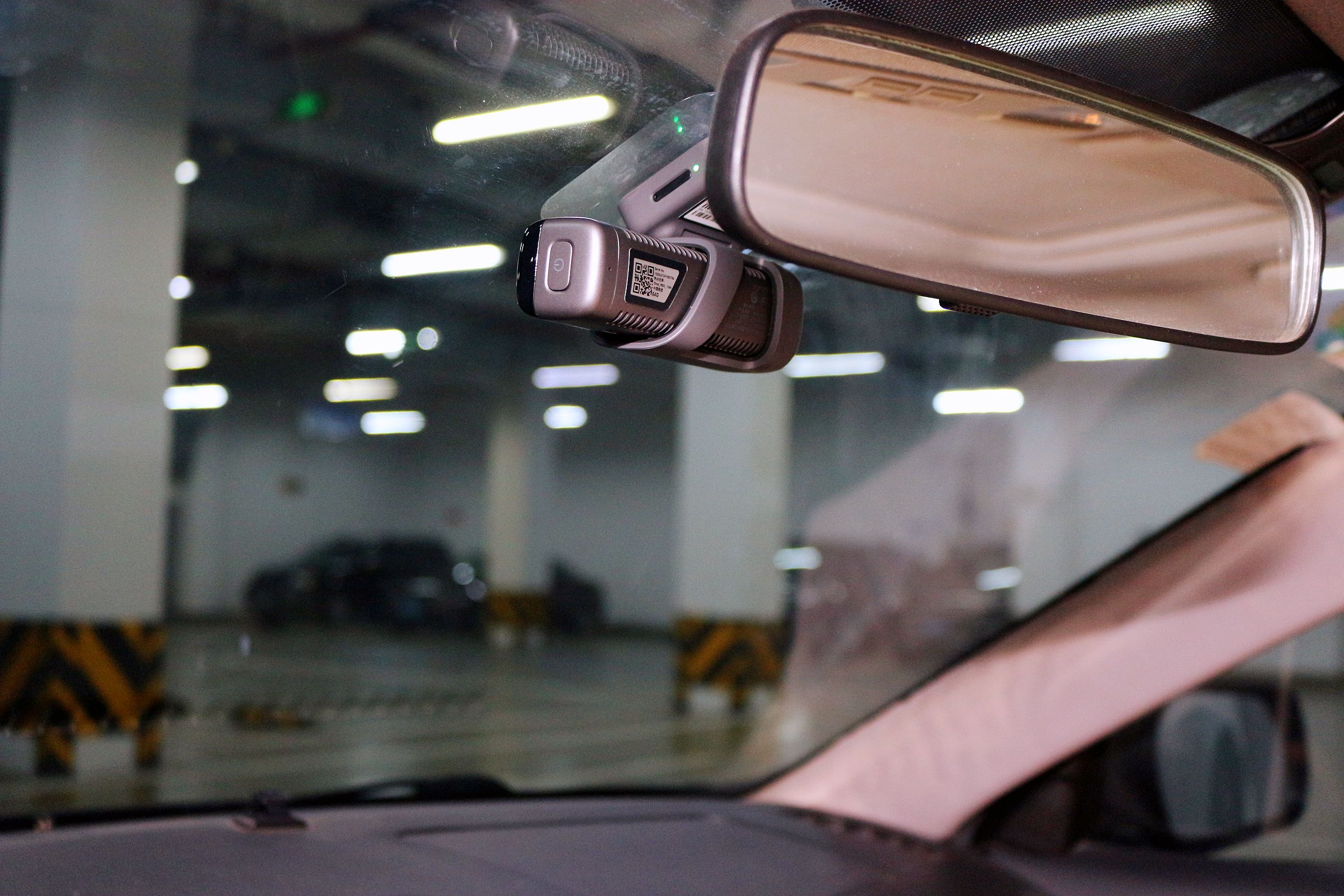 ADAS+云*子狗电**加持,养成开车好习惯—70迈智能行车记录仪M500