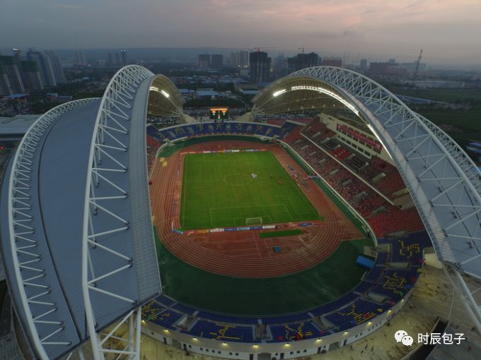 闀垮畨绔炴妧娓崡涓诲満,闄曡タ闀垮畨绔炴妧娓崡浣撹偛涓績