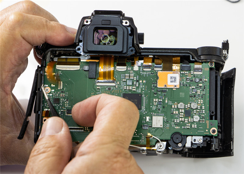 拆解维修泡过水的尼康z7相机,尼康z7拆机版是什么