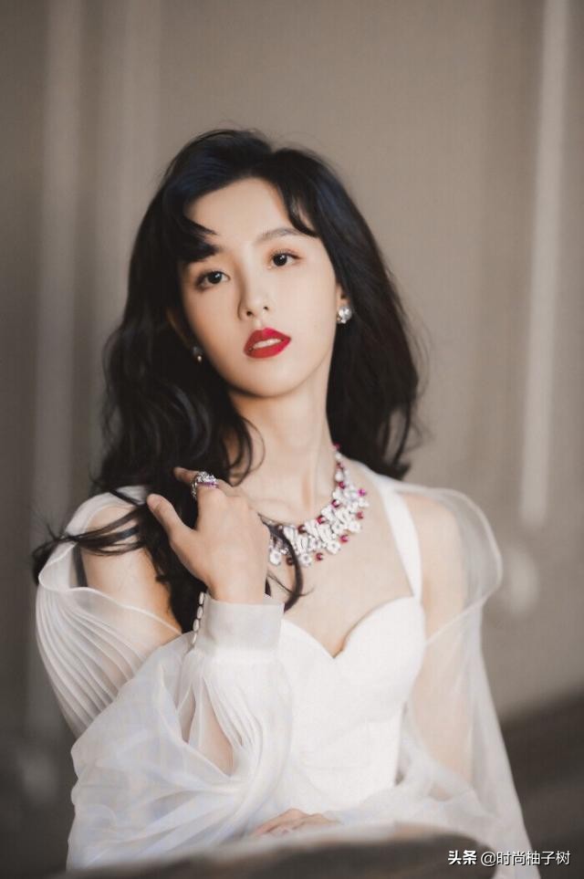 如何打造古典妆容,复古妆容化妆教程