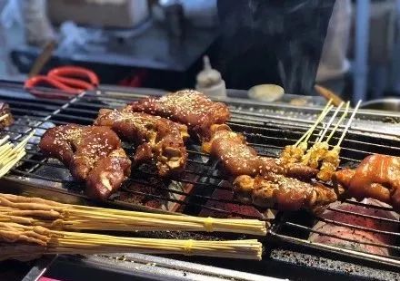 宁波城中村美食街,宁波二村小吃街