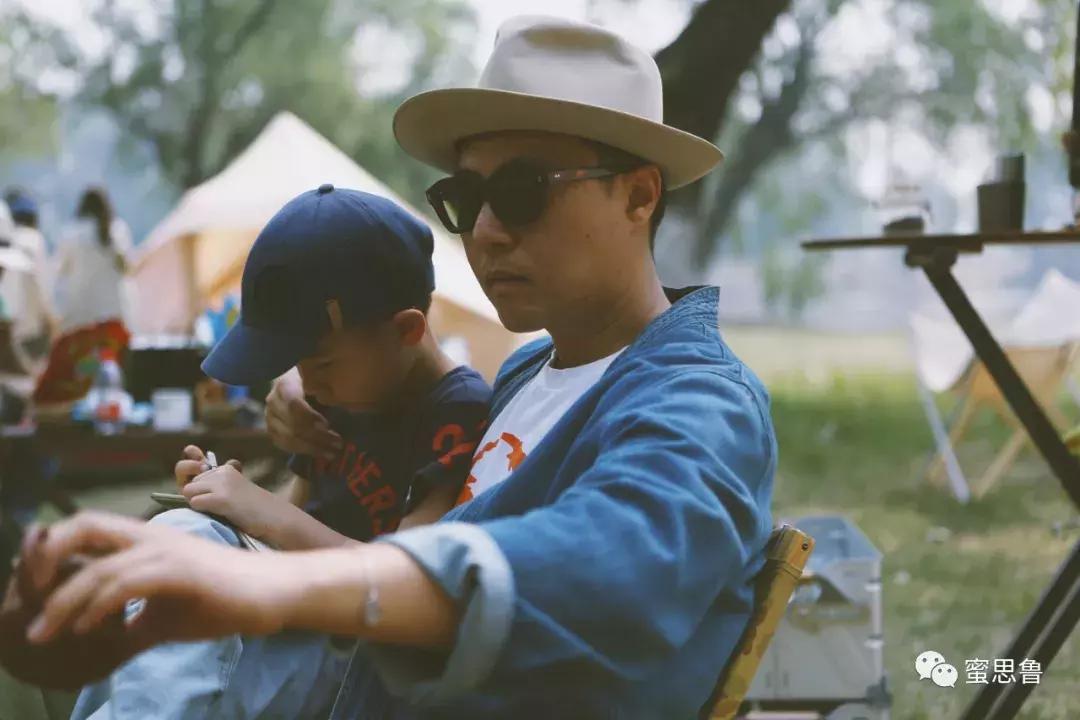 飞鱼秀小飞抖音,飞鱼秀小飞微博