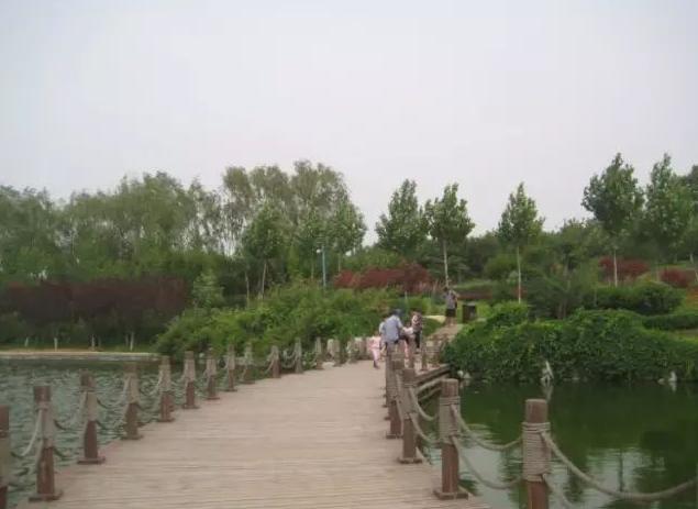 彩虹湖公园有什么好玩的地方,浆水泉公园景区