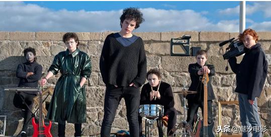 想谈恋爱了歌曲,想辞职去追求想去的远方