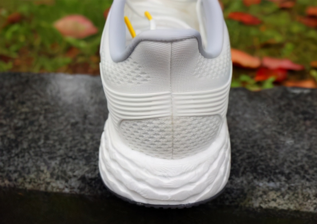 走路轻软跑步双弹颜值时尚，OneMix逍遥游休闲跑鞋实测