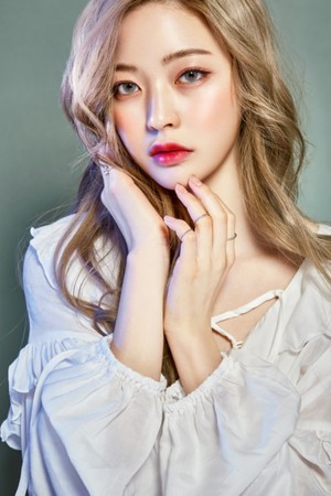 jennie浅色美瞳,jennie美瞳推荐