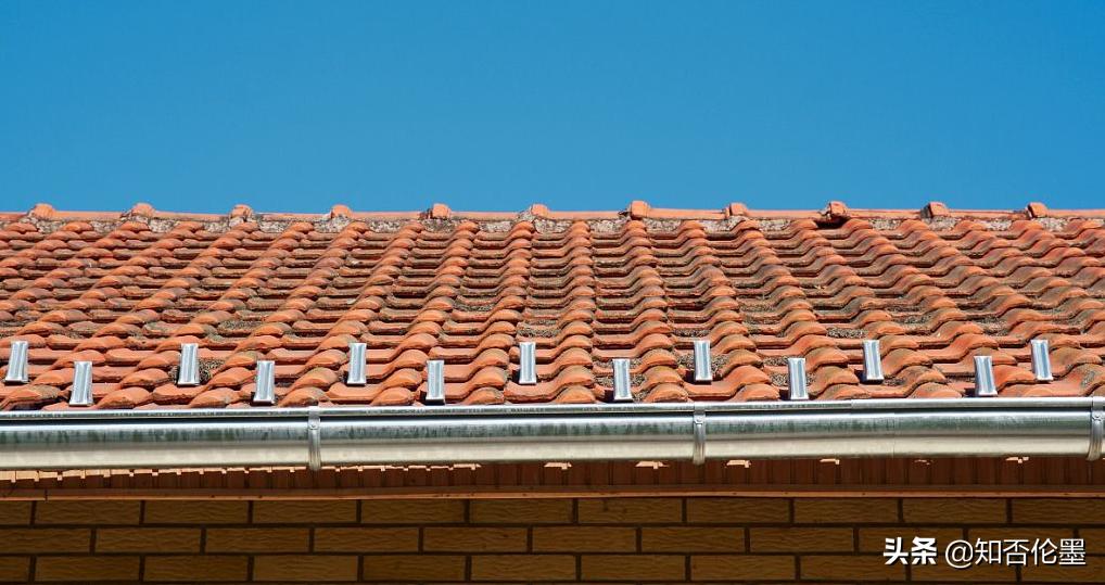 宜兴的琉璃瓦和陶瓷瓦哪个好,农村盖房用琉璃瓦好还是小青瓦好