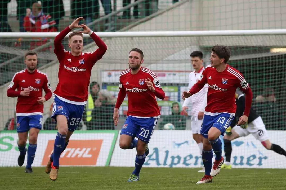 德国上市公司怎么看年报,德国球队信息