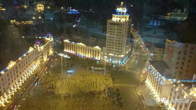 自驾环游世界第一人，一次连续跨越五大洲20万公里吉尼斯世界纪录