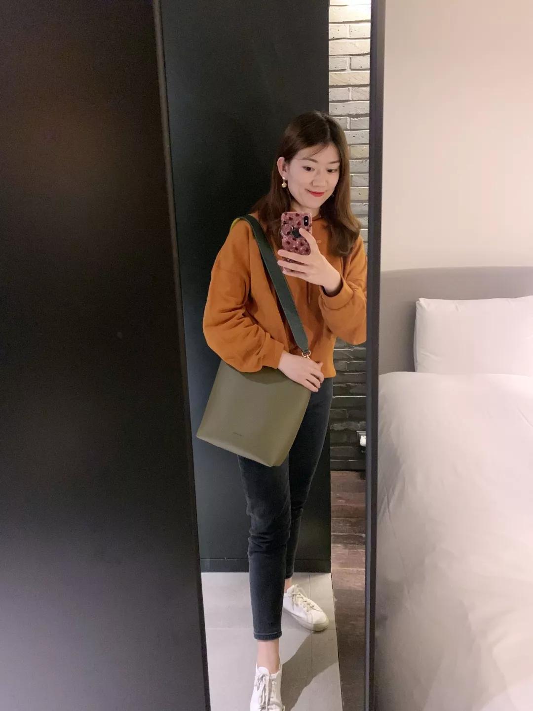 日系焦糖色穿搭 (夏季的焦糖色穿搭)