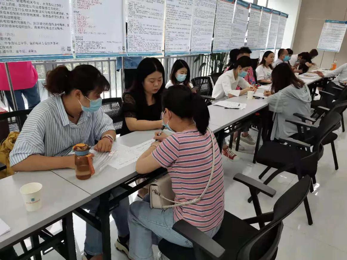 武侯区失业人员招聘,高校毕业生巡回招聘会