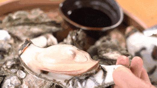 吃生蚝是怎样的体验,生蚝是生吞的吗
