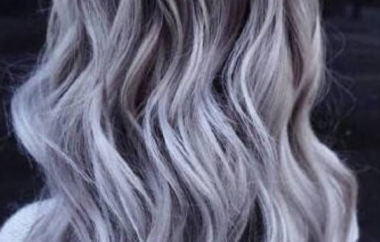 闷青色染完太绿怎么办,冷色调发色怎么能快速洗掉