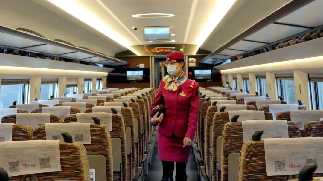 最长列车多少节车厢,列车长属于什么段