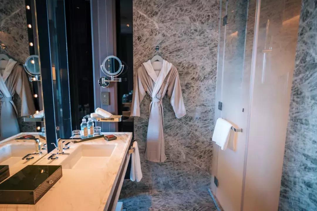 杭州康莱德酒店锦瑟,杭州康莱德酒店与澜