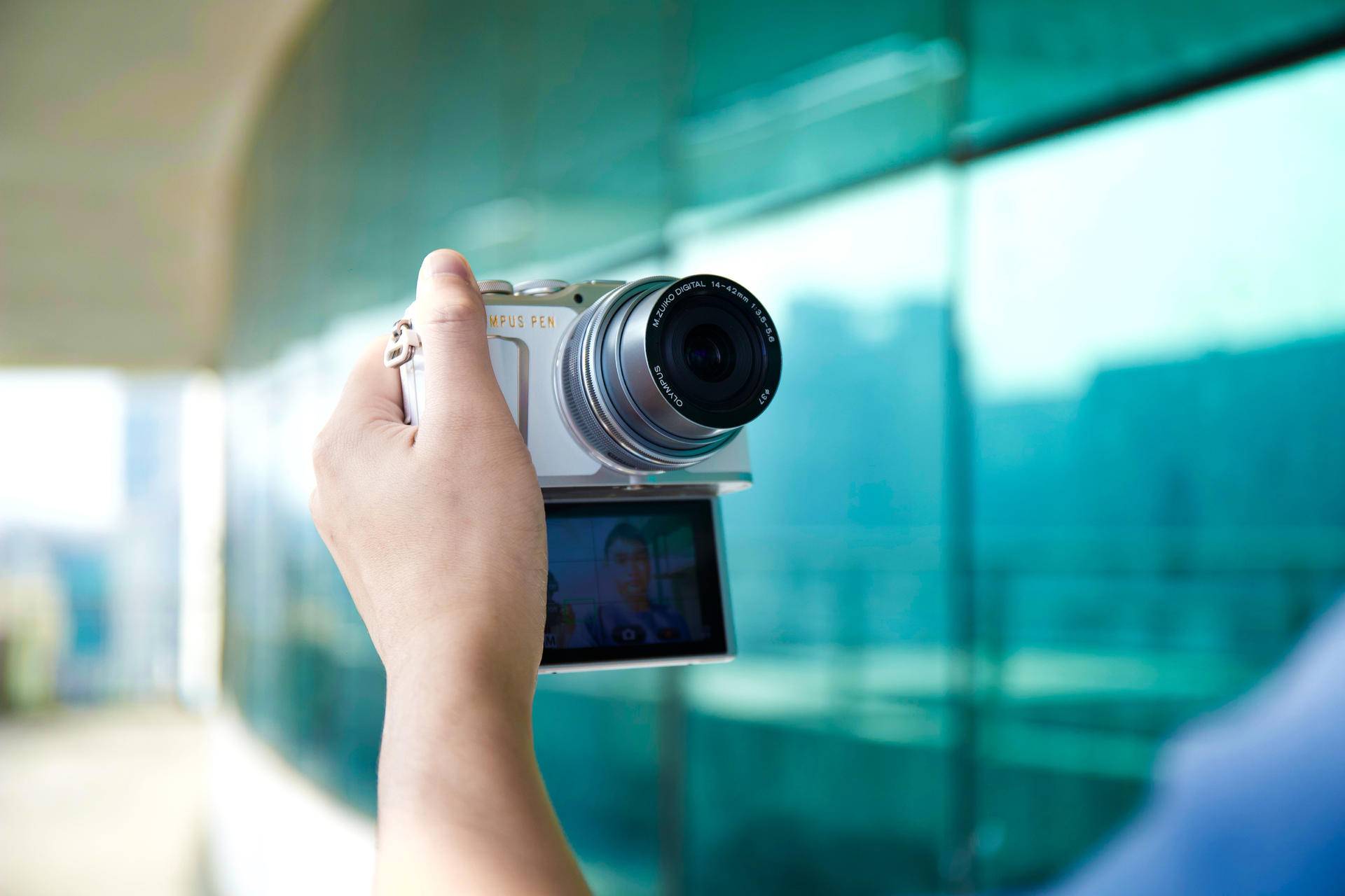 一台可以带出去的中画幅相机,奥林巴斯微单e-m10优缺点