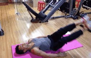 马甲线人鱼线鲨鱼线怎么练,女士健身练腹肌马甲线人鱼线