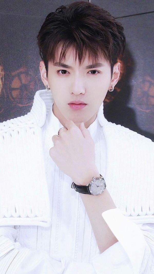 画虎不成反类犬,是缺失的家教,造就吴亦凡的悲剧吗?