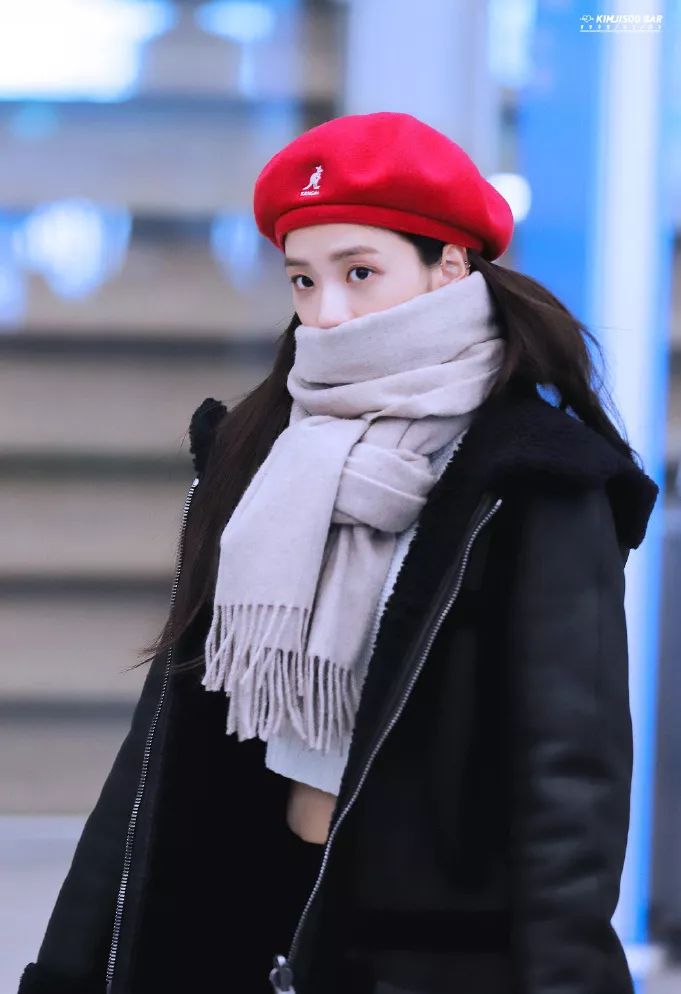 时尚轻奢感明星系列羊羔绒围巾,最潮的围巾的15种戴法超级实用