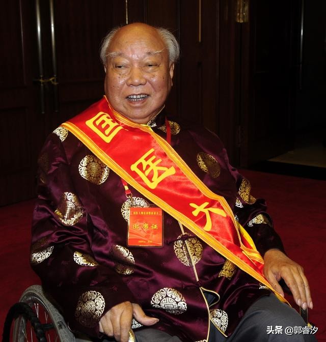 针尖上的巅峰人物：针灸给了他锦绣人生，也给了他全部的世界！