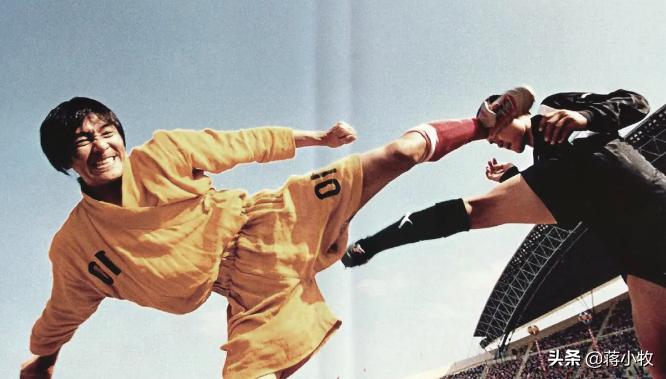 周星驰拍少林足球的幕后,沉寂3年的周星驰少林足球