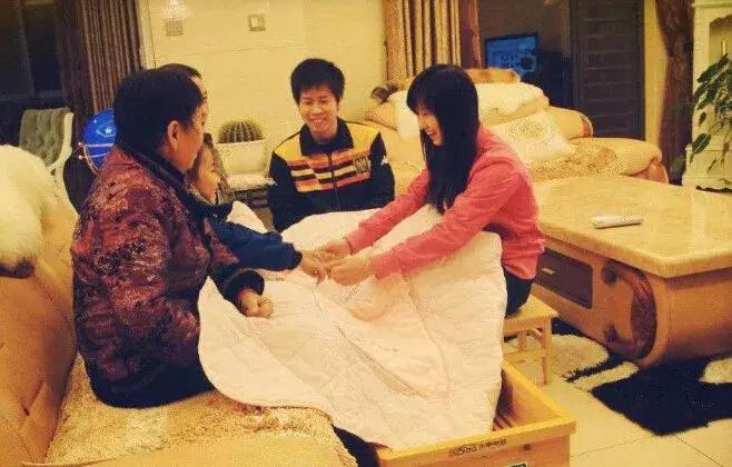 神器变“暗器”：暖宝宝、烤火灯致烧伤，冬天如何安全取暖？