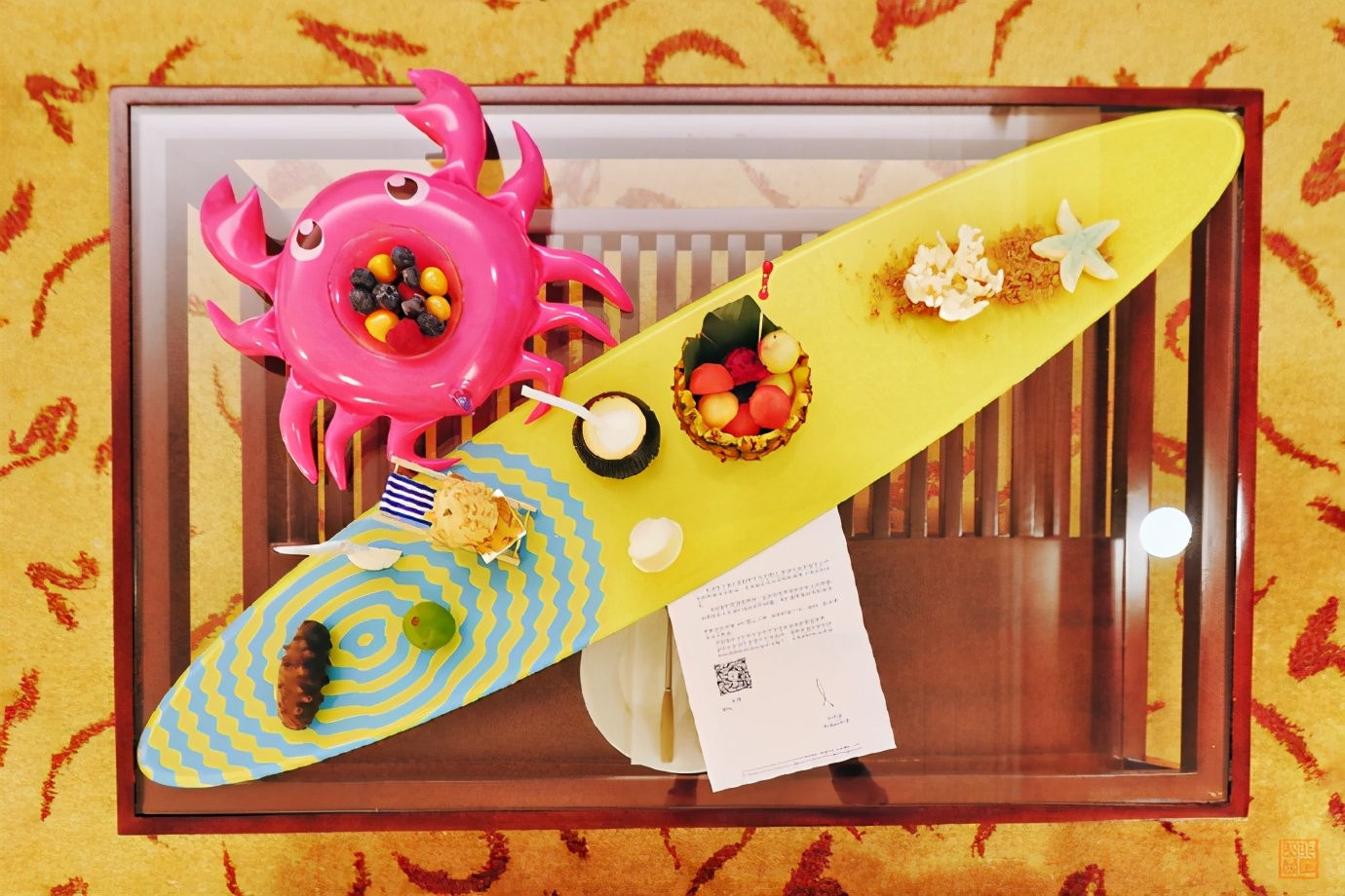 不能飞去巴黎伦敦,不如到大连喂鸽子,赏海景吃海鲜