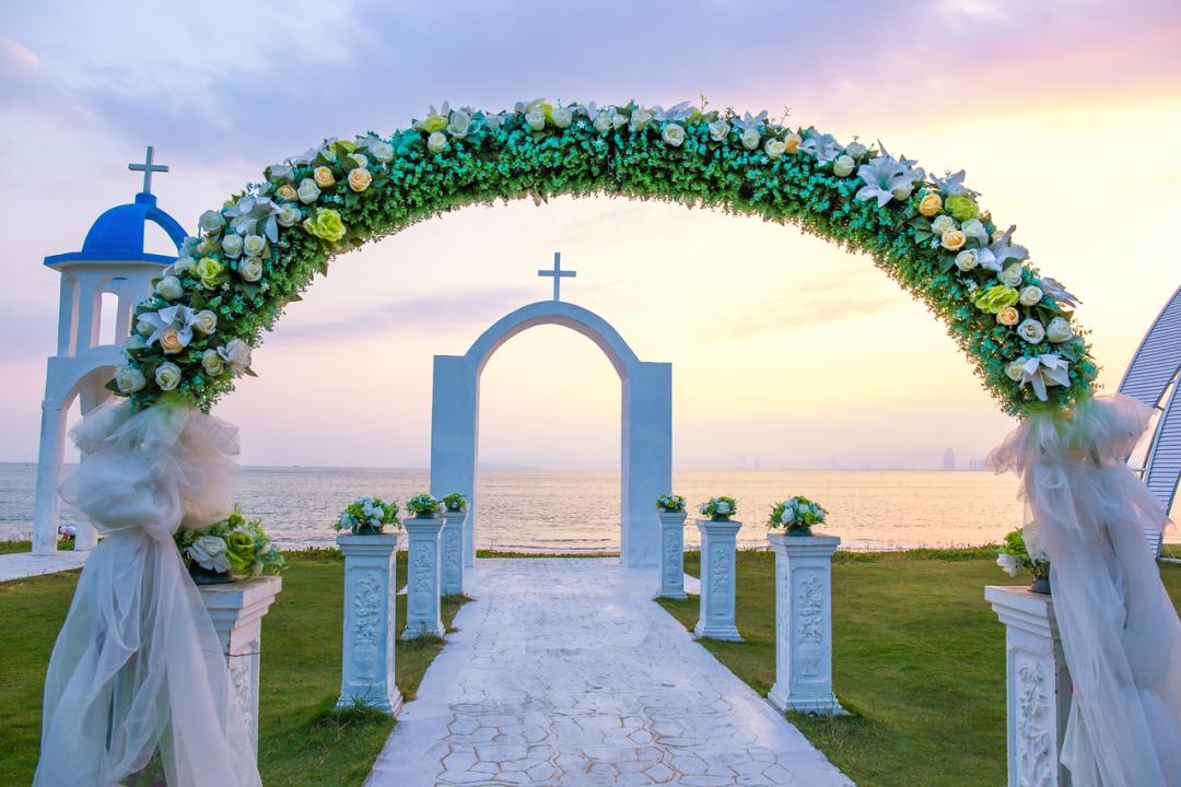 五一民宿频现涨价毁约潮,五一民宿涨价毁约潮借口花样百出