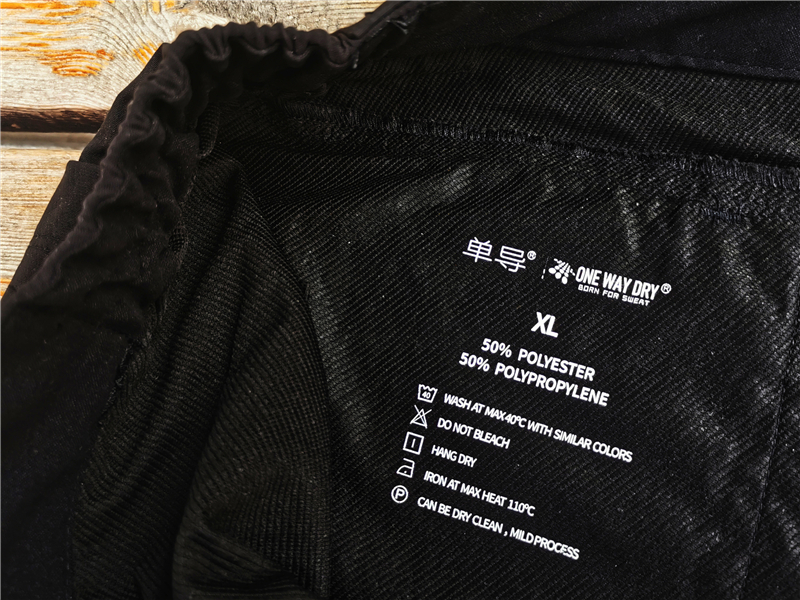 是短裤，也是移动的工具库——单导“黑洞”短裤简评